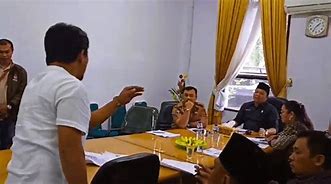 Anggota Dprd Ngamuk Saat Rapat Di Indonesia 2023